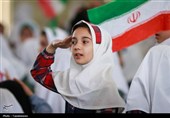 تجمع دو هزار نفری دانش آموزان زنجانی