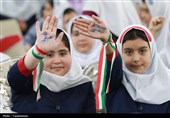 تجمع دو هزار نفری دانش آموزان زنجانی