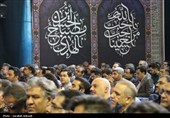 ادای احترام کارکنان دولت کرمان به امام شهید ایران