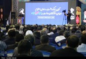 ادای احترام کارکنان دولت کرمان به امام شهید ایران