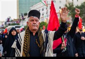 مشهد در آستانه وداعی تاریخی