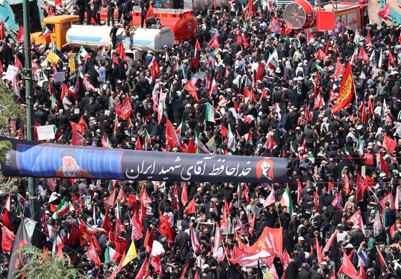  تشييع الامام الخامنئي ,  مراسم وداع القائد الشهيد للثورة , مشهد المقدسة , 