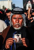 مشاهدُ الوفاء: العراقیون یودّعون القائدَ الشهید بقلوبٍ دامعة