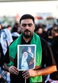 مشاهدُ الوفاء: العراقیون یودّعون القائدَ الشهید بقلوبٍ دامعة