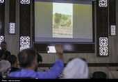 بازدید هیات رسانه ای خارجی از مناطق آسیب دیده حملات موشکی در لامرد- فارس