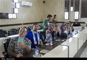 بازدید هیات رسانه ای خارجی از مناطق آسیب دیده حملات موشکی در لامرد- فارس
