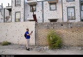 بازدید هیات رسانه ای خارجی از مناطق آسیب دیده حملات موشکی در لامرد- فارس