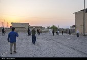 بازدید هیات رسانه ای خارجی از مناطق آسیب دیده حملات موشکی در لامرد- فارس