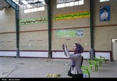 بازدید هیات رسانه ای خارجی از مناطق آسیب دیده حملات موشکی در لامرد- فارس