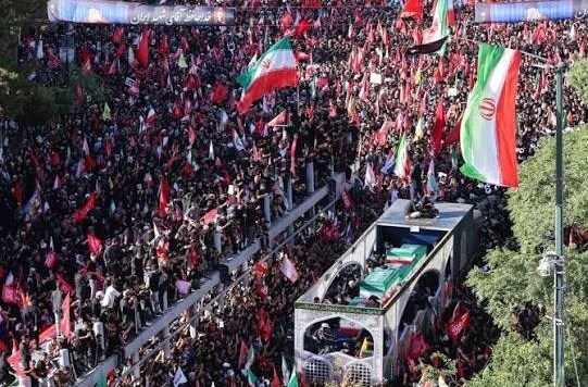 مشهد المقدسة ,  تشييع الامام الخامنئي , تشييع الامام الخامنئي في العراق ,  مراسم وداع القائد الشهيد للثورة , 