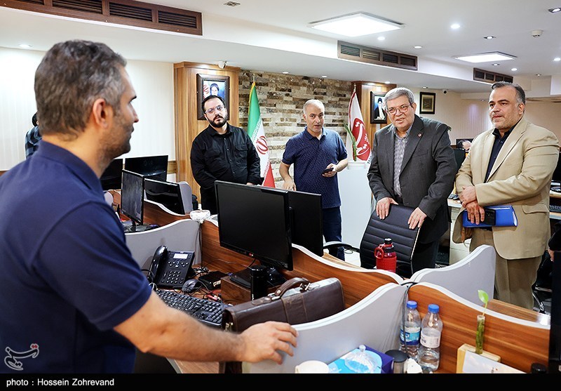 بازدید سید جواد حسینی رئیس سازمان بهزیستی از تحریریه خبرگزاری تسنیم