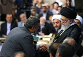 تلاوتی که رهبر شهید انقلاب بابت آن 8 بوسه به حنجره احمد ابوالقاسمی زد