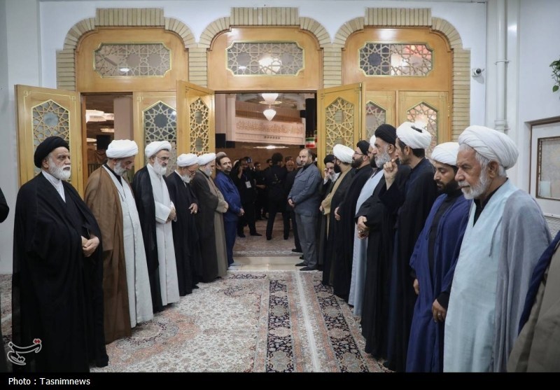 آیت الله مکارم شیرازی , رهبر انقلاب , شهید امام خامنه ای (ره) , حضرت معصومه (س) , 
