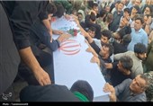 استقبال باشکوه مردم کهگیلویه از پیکر شهید فرشاد علوی در دهدشت+تصاویر