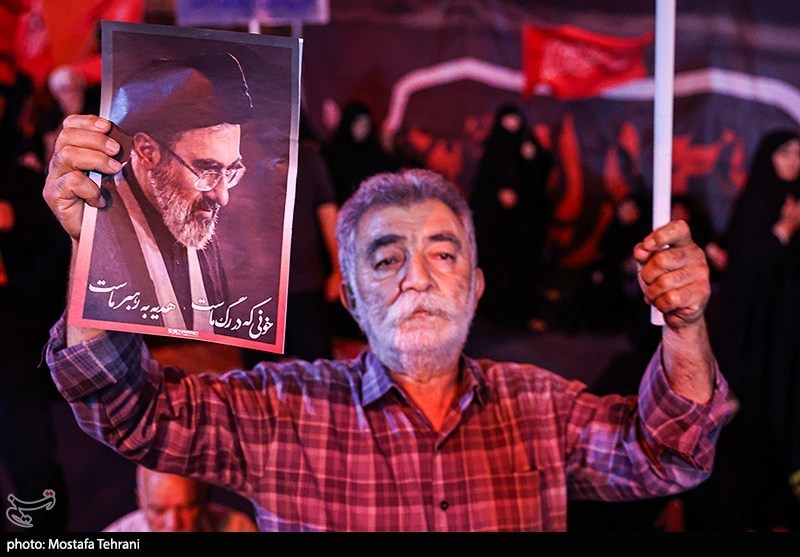 سخنرانی حمید رضا مقدم فر در میدان شهدا