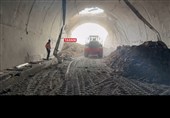 تصاویری از حملات آمریکا‌ به پل‌ها و تونل در محورهای مواصلاتی هرمزگان