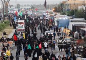 1.2 ملیون زائر عبروا الحدود الإیرانیة إلى العراق للمشارکة فی أربعینیة الإمام الحسین (ع)