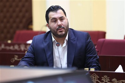گنج‌زاده: عضویت در هیئت اجرایی برایم جذاب بود/ با مشورت رأی می‌دهیم
