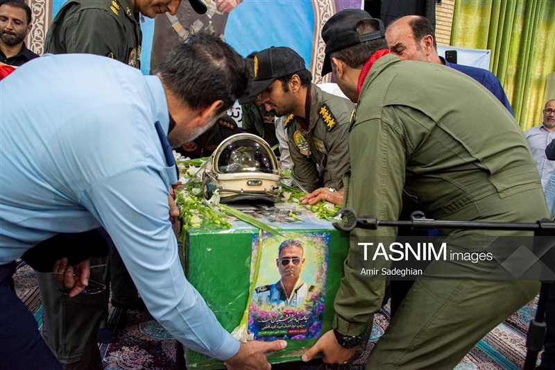 تشییع پیکر سرتیپ دوم خلبان شهید محمد کاظمی - شیراز