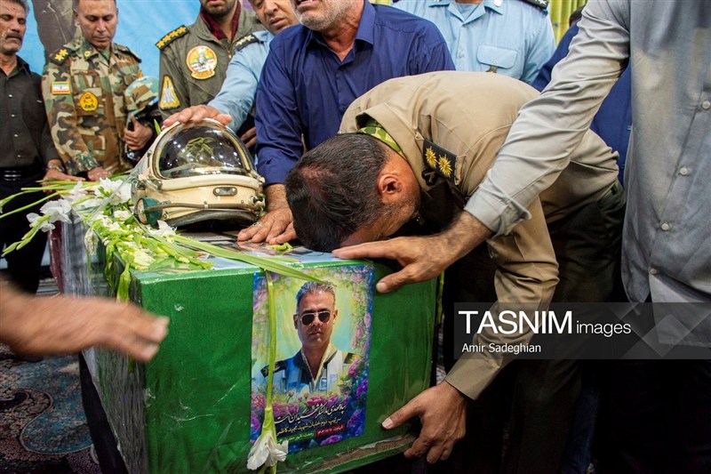 تشییع پیکر سرتیپ دوم خلبان شهید محمد کاظمی - شیراز