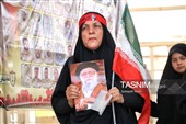 پرچم سرخ انتقام بر دوش زائران حسینی در مرز خسروی