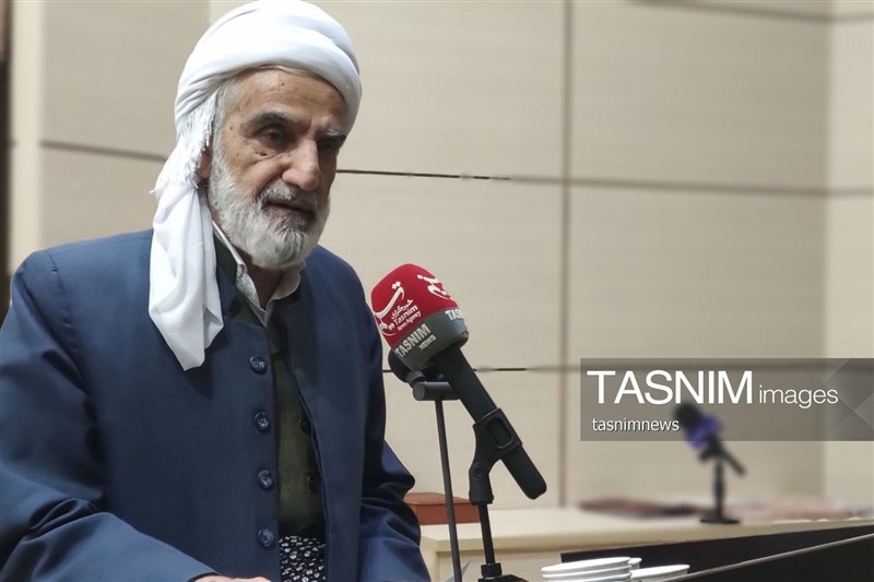 امام جمعه سنندج خواستار تقویت معیشت مردم و رفع موانع اشتغال شد