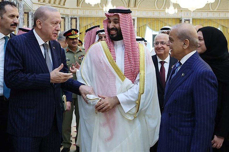 ترکیه در آزمون یمن؛ دفاع از عربستان تا کجا پیش می‌رود؟ هدف نهایی عملیات عربستان در تعیین مرزهای ترکیه در دخالت در یمن نقشی اساسی دارد.