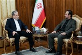 عراقجی ونجفی یبحثان سبل صون الحقوق النوویة الإیرانیة