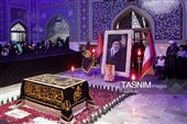حضور آیت‌الله سبحانی در جوار مزار رهبر شهید انقلاب