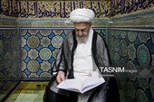 حضور آیت‌الله سبحانی در جوار مزار رهبر شهید انقلاب