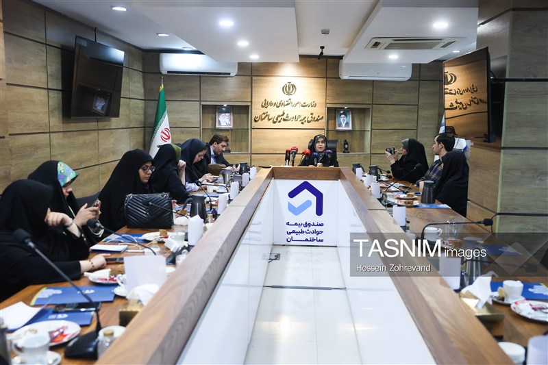 نشست خبری فاطمه مقصودی، عضو کمیسیون اقتصادی مجلس شورای اسلامی با ا اصحاب رسانه