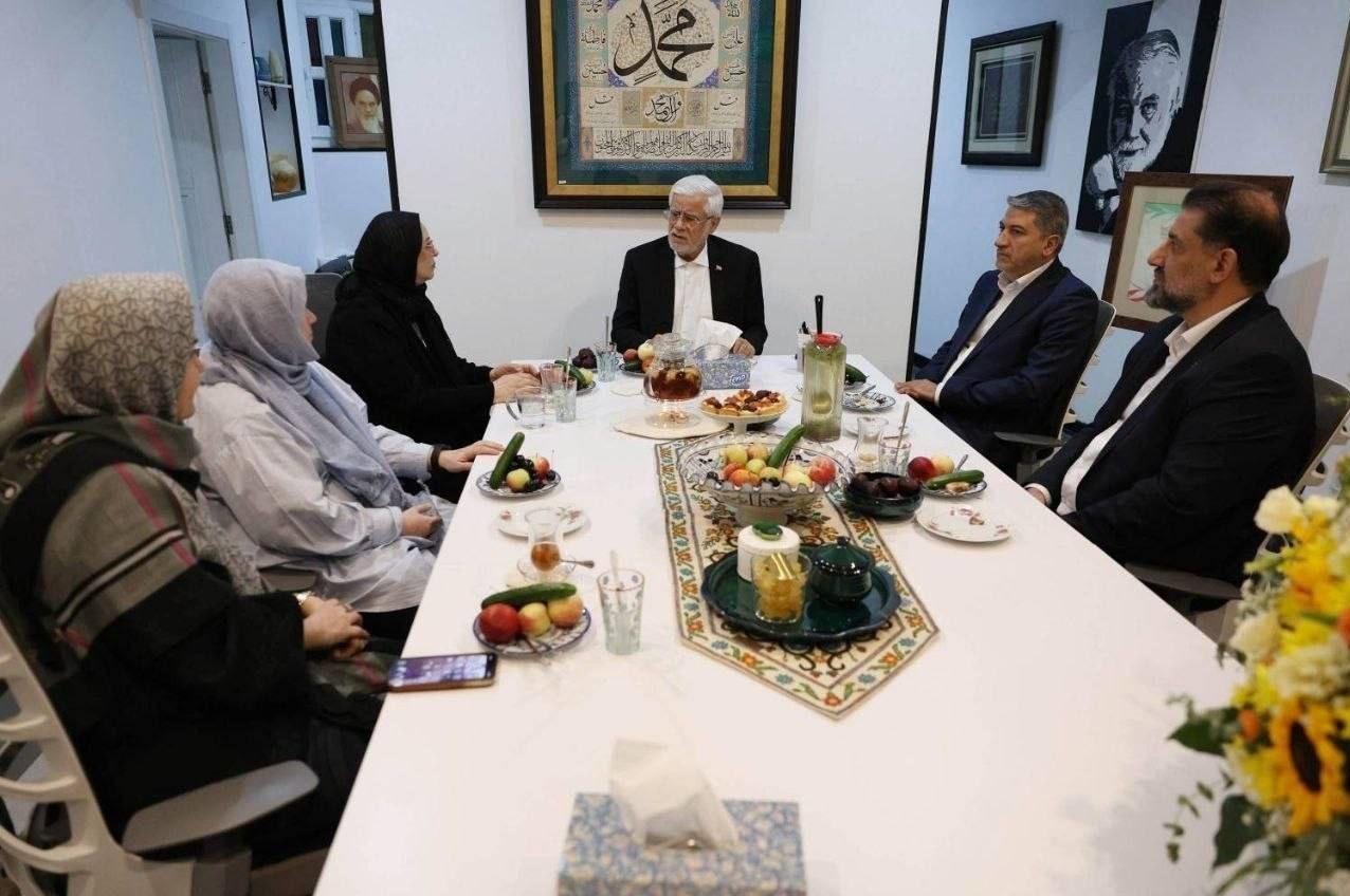 محمدرضا عارف ,