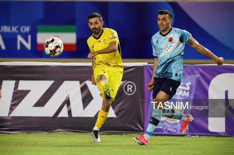 فوتبال , استقلال , تیم فوتبال پرسپولیس , لیگ برتر فوتبال , 