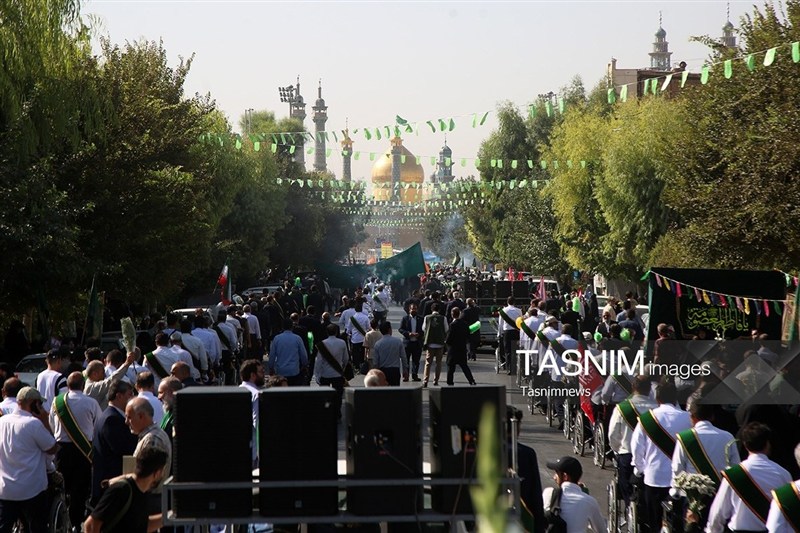 استقبال باشکوه قمی‌ها از کاروان نمادین بانوی کرامت