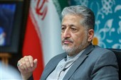 رنجبر به معاونان دانشگاه آزاد:کرسی آزاداندیشی با بنر محقق نمی‌شود