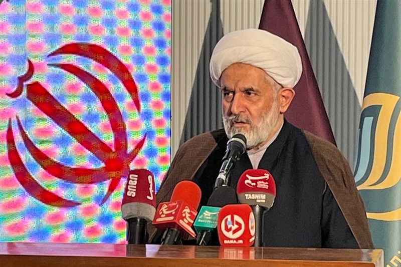 طائب: به دشمنان اعلام میکنیم که تنگه هرمز بازشدنی نخواهد بود