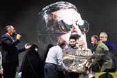 حضور خانواده شهید امیر علی حاجی زاده فرمانده شهید نیروی هوا و فضا سپاه پاسداران انقلاب اسلامی در دویستُمین شب حماسه حضور در میدان ابوذر تهران