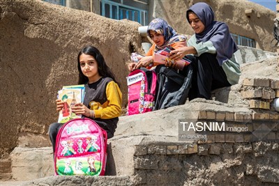 “Bags Full of Love” Campaign Honors Minab Schoolchildren