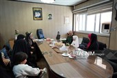 بدرقه فرزند شهید کوه‌خیل در نخستین روز مدرسه