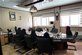 بدرقه فرزند شهید کوه‌خیل در نخستین روز مدرسه