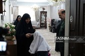 بدرقه فرزند شهید کوه‌خیل در نخستین روز مدرسه