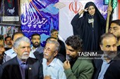 آیین تجلیل از پرچمداران خیابان