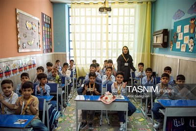 تکذیب شایعه استعفای معلمان؛ حقوق فرهنگیان بالاتر از میانگین کارمندان