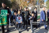 بدرقه فرزندان شهدا تا مدرسه