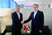 عراقچی با وزیر خارجه قرقیزستان دیدار کرد