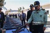 نمایشگاه کشفیات سلاح‌های غیرمجاز در البرز