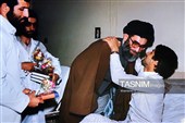 تصاویری از رهبر شهید انقلاب در دوران دفاع مقدس
