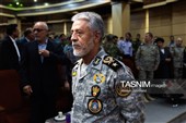 امیر دریادار «حبیب‌الله سیاری» رئیس ستاد و معاون هماهنگ‌کننده ارتش جمهوری اسلامی ایران در نخستین جشنواره ملی سرباز ایرانی