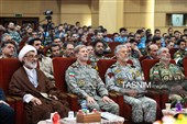 امیر سرلشکر «امیر حاتمی» فرمانده کل ارتش جمهوری اسلامی ایران در نخستین جشنواره ملی سرباز ایرانی