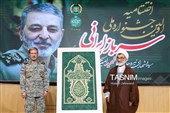 حجت‌الاسلام عبدالحسین خسروپناه، دبیر شورای عالی انقلاب فرهنگی و امیر سرلشکر «امیر حاتمی» فرمانده کل ارتش جمهوری اسلامی ایران در نخستین جشنواره ملی سرباز ایرانی